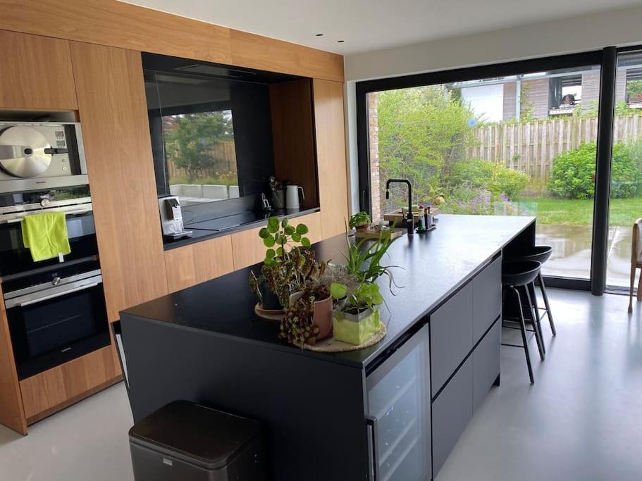 Villa Modern Spatious House Near Bruges